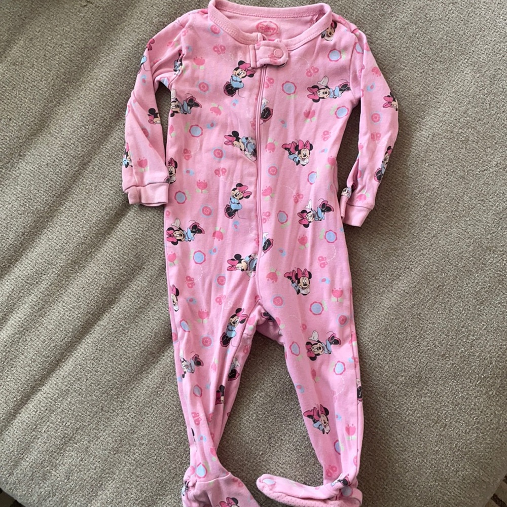 Disney store 6-9 month girls sleeper Minnie Mouse!